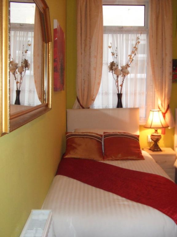 Cadeby Lodge Блэкпул Номер фото